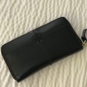 Tory Burch Black Leather Wallet